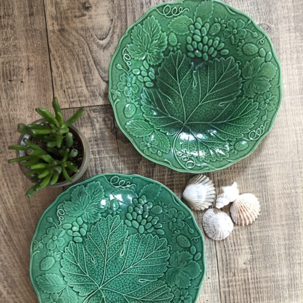 Victorian green Majolica Vine Leaf and Grapes plate