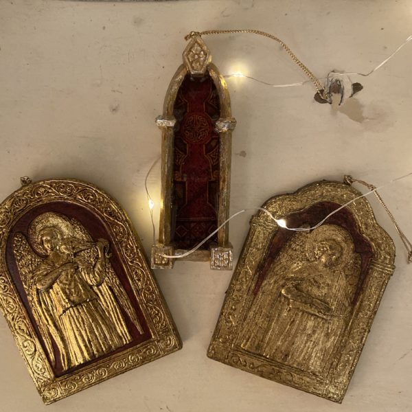 HARRODS’ RELIGIOUS GOLD PLAQUES AND STAINED GLASS WINDOW CHRISTMAS DECORATIONS