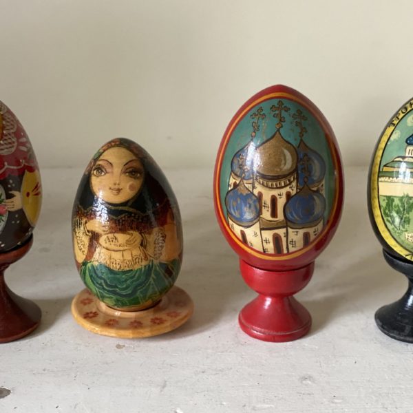 STUNNING HAND PAINTED VINTAGE RUSSIAN EGGS