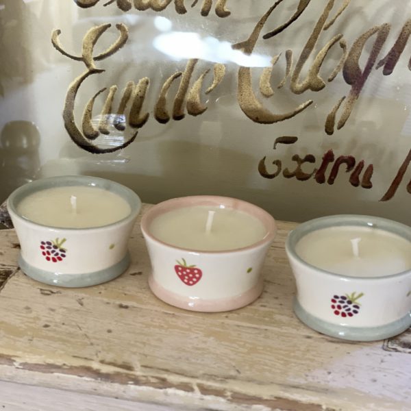 PRETTY SUSIE WATSON CANDLES – PINK CHAMPAGNE & POMELO