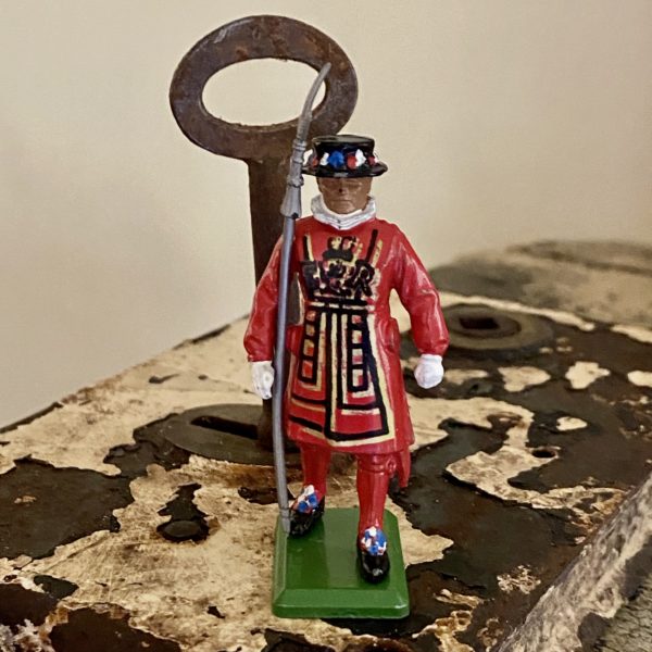 VINTAGE LEAD YEOMAN OF THE GUARD FIGURE