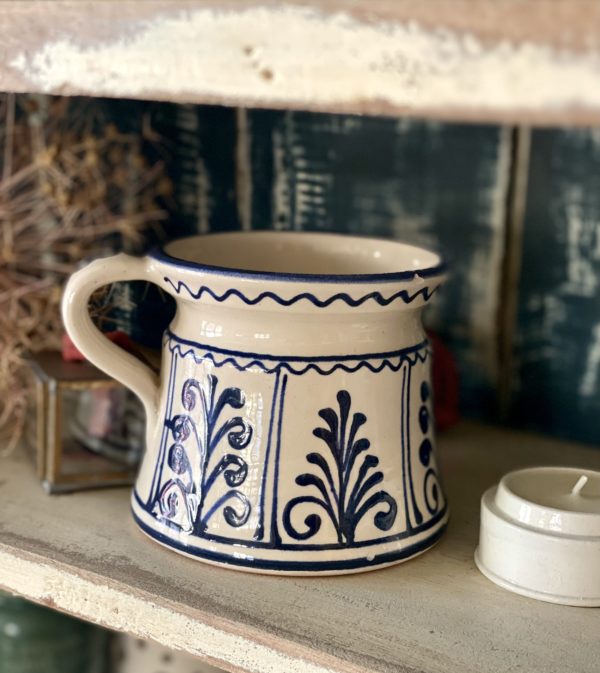 Large pottery mug candle