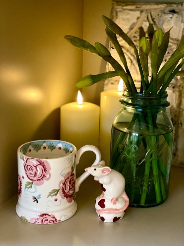 Emma Bridgewater Rose and Bee Mug Candle